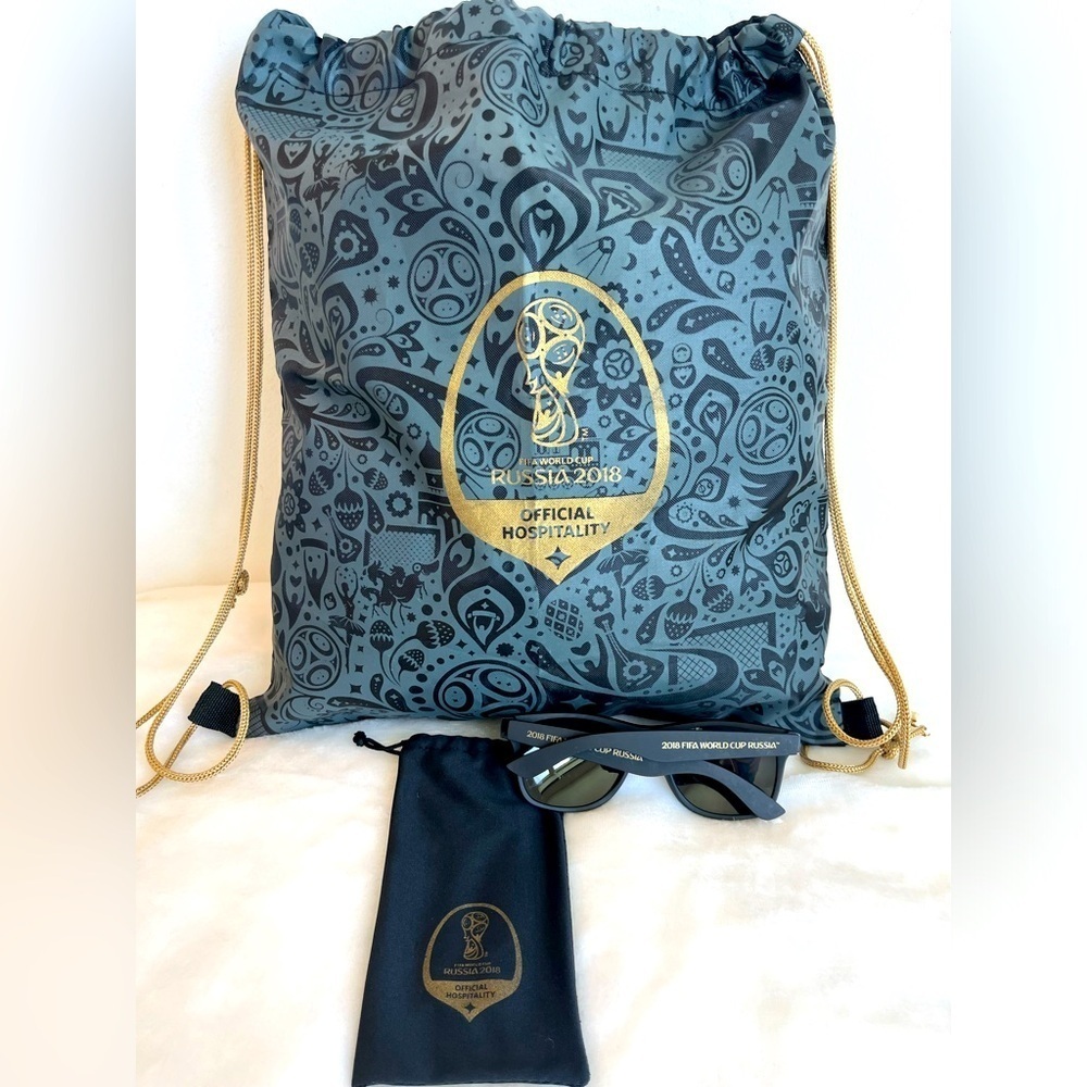 FIFA Soccer World Cup Russia 2018 official hospitality items collectibles - Picture 2 of 12